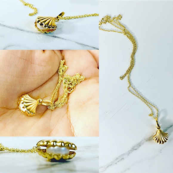 Mermaid 🧜🏻‍♀️ cove solid 14k gold pendant